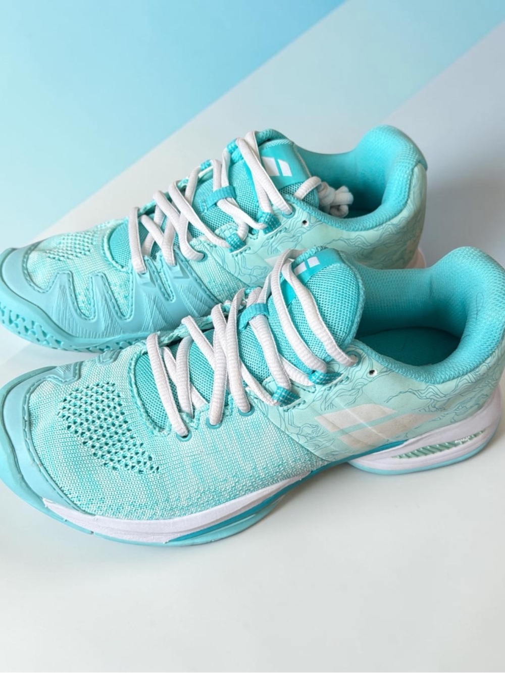 Barbolt Women's Aqua Athletic Tennis Court with Cushioned Support